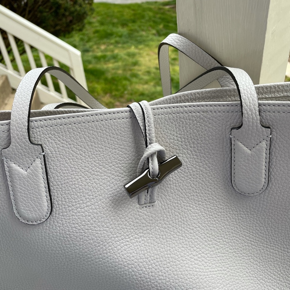 Longchamp Roseau Essential Leather Tote (Medium)